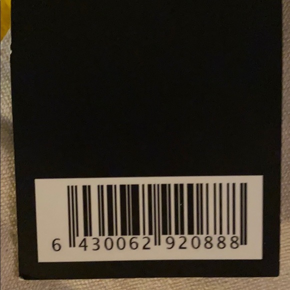 NWT Cream Tote Bag with Zipper Pocket - Picture 7 of 7